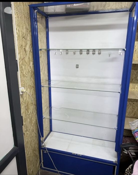 Шкаф с подстветкой