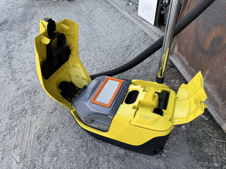 * KARCHER DS 5.800 оригинальный антиалергенный пылесос с водяным фильт