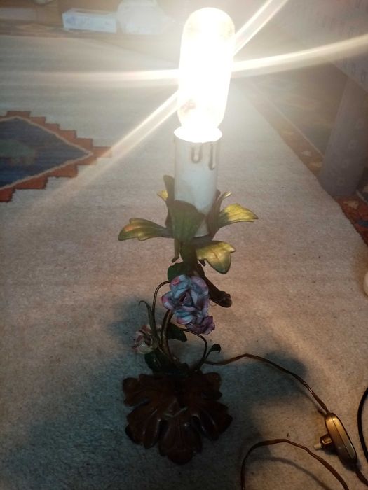 2 lămpi, veioze Florentinei, perfect funcționale și estetice