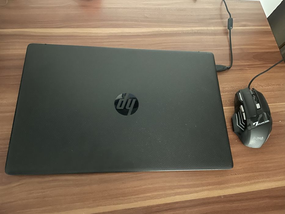 Vand Laptop HP 17