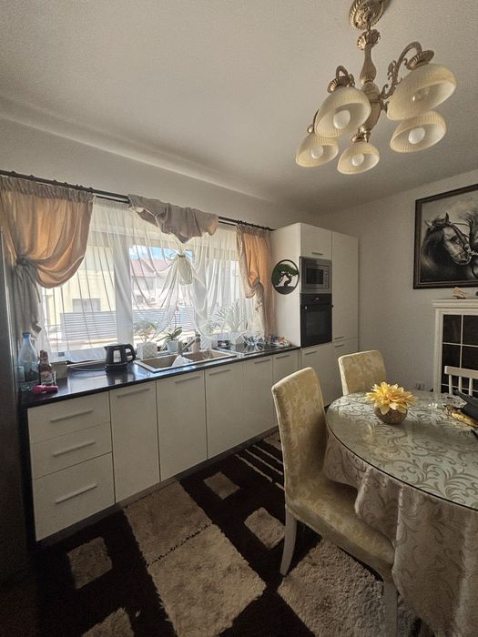 Proprietar | Vilă cu piscină, 4 camere, 3 băi, 255 mp utili | Comuna Berceni – Zona Mămina | 1.700 €/lună