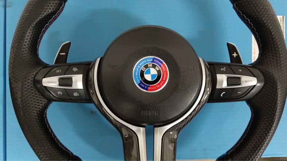 Volan bmw carbon  m performance cu padele