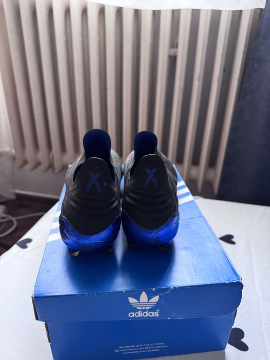 Adidas X Carbon de iarba