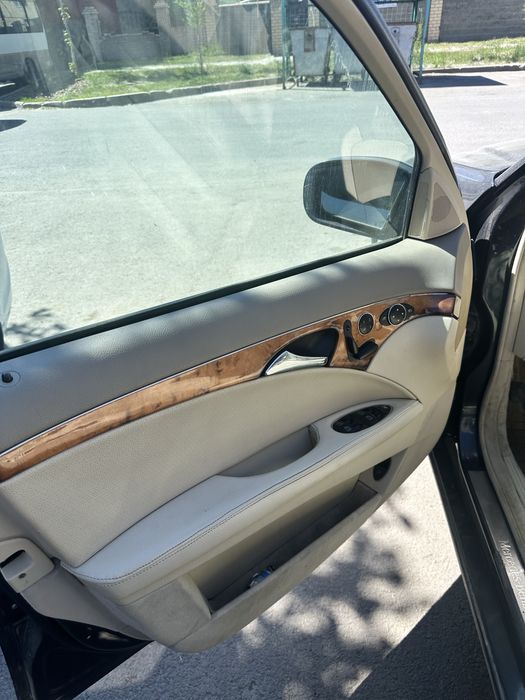 Продам мерседес w211