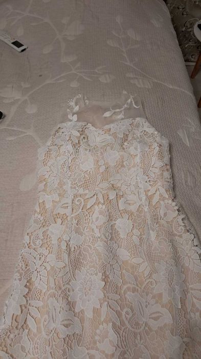 Нова бяла дантелена рокля р-р М/L