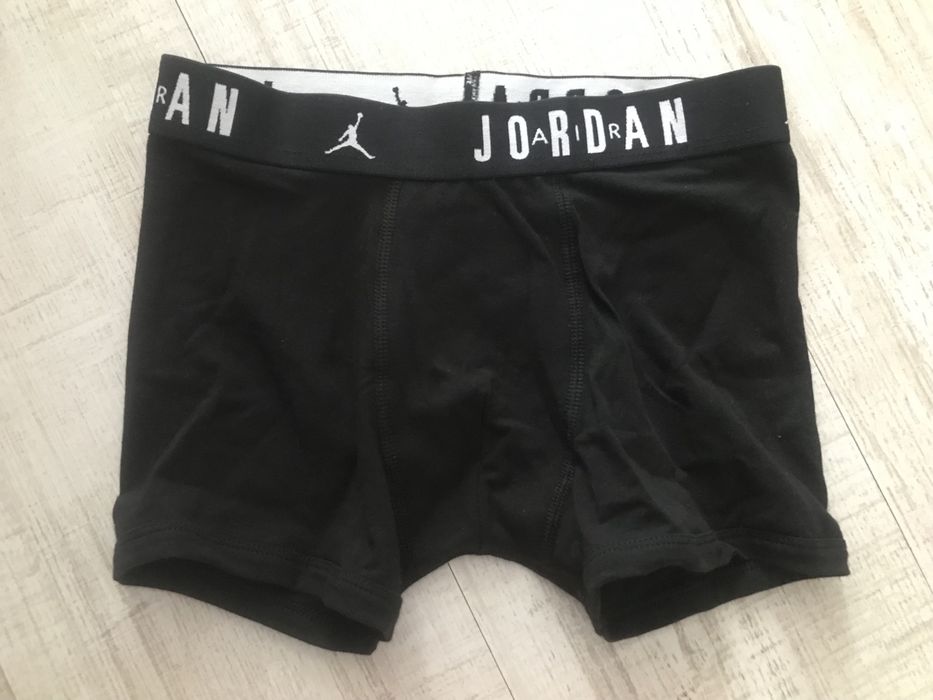 Нови боксерки Jordan за момче размер М