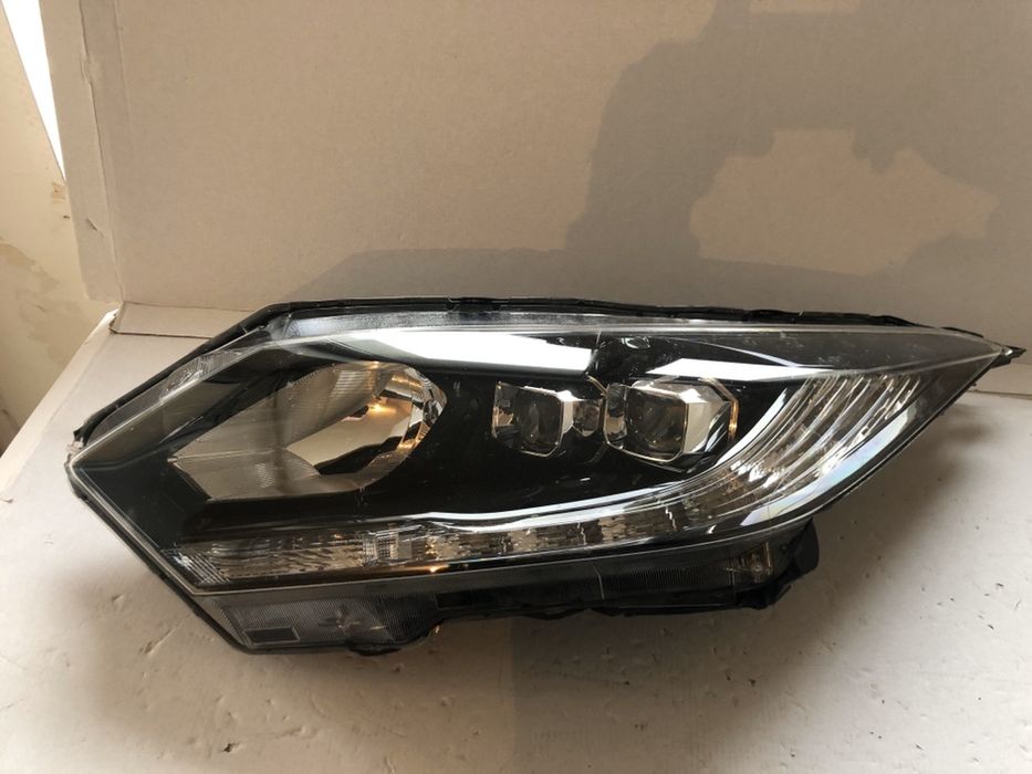 Ляв фар Хонда HRV