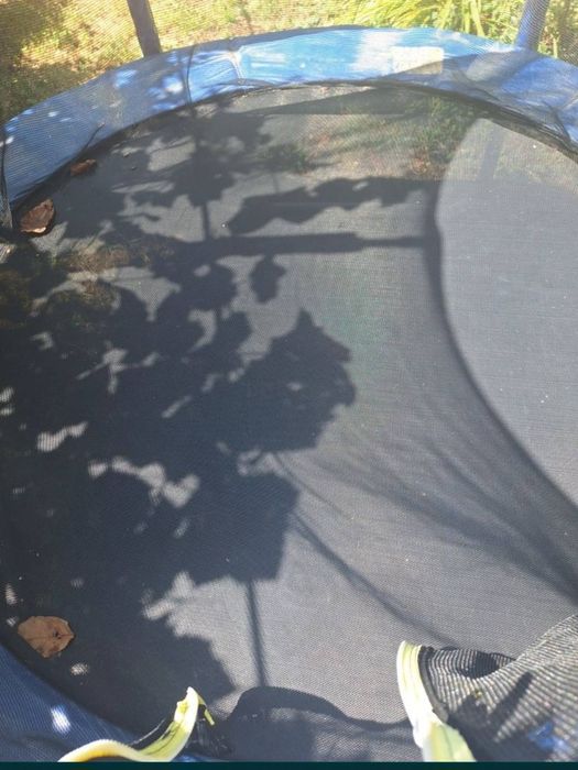 Продавам.   батут