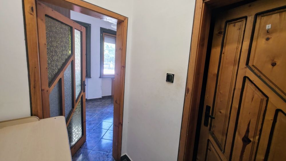 Продава се 2-ст. тухлен апартамент на ТОП локация в жк.Изток,гр.Перник