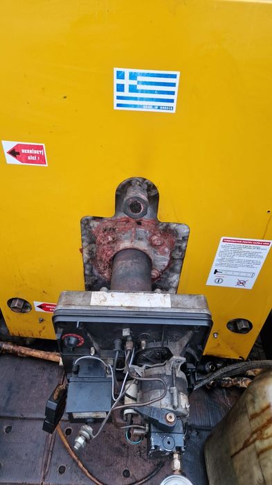 Vînd  centrala  CLU