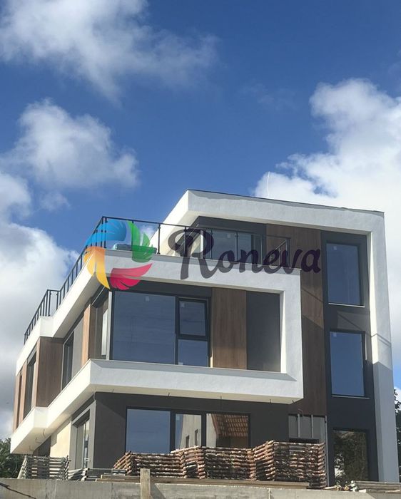 Къща в Варна-м-т Св. Никола площ 350 цена 585000