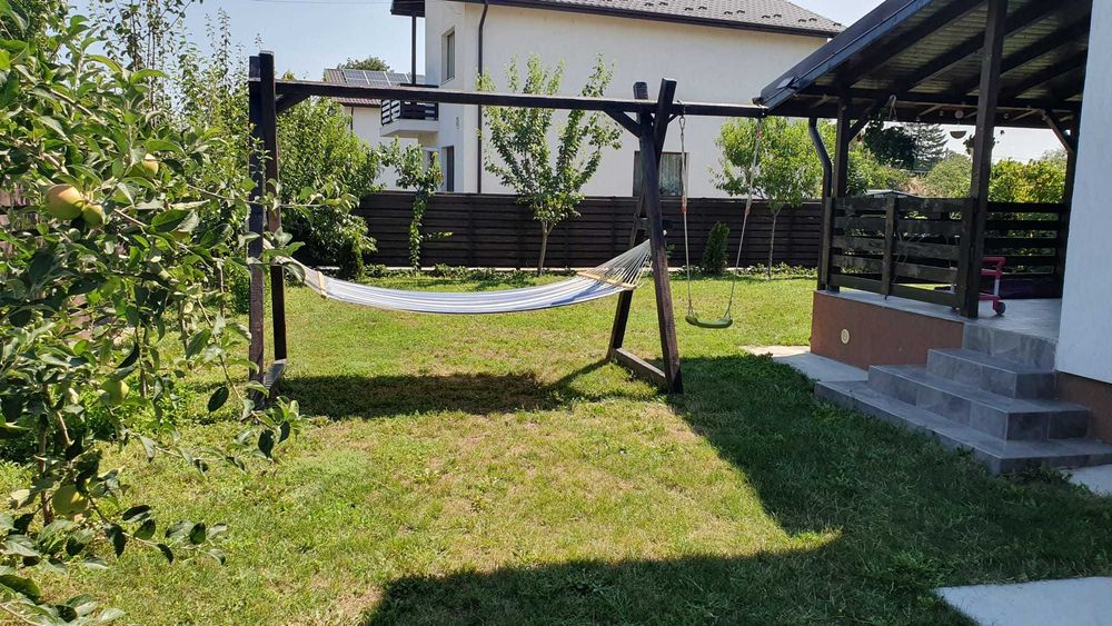 Inchiriere casa cu curte, langa Bucuresti, in localitatea Sabareni