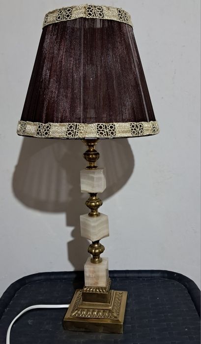 Винтидж настолни лампи