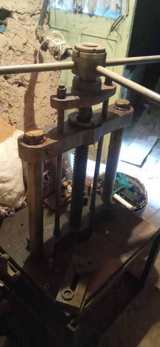 Пресс.        ручной