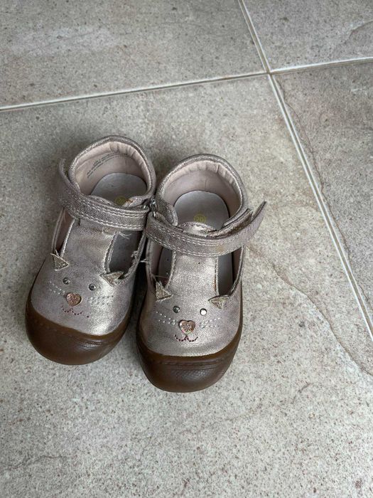 Бебешки обувки от естествена кожа
