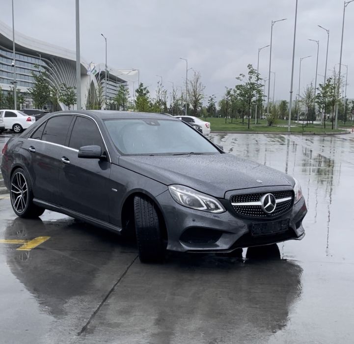 Mersedec benz 212