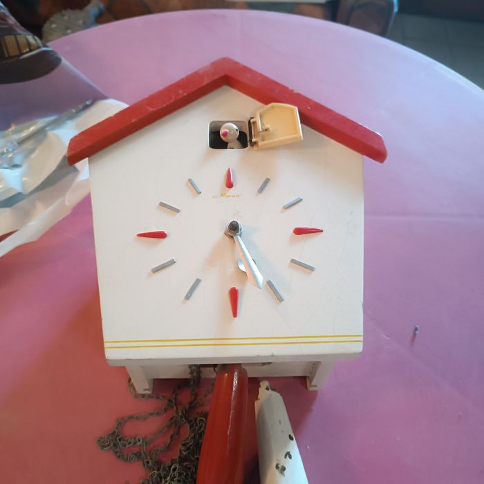 Кашпи за цветя в градината