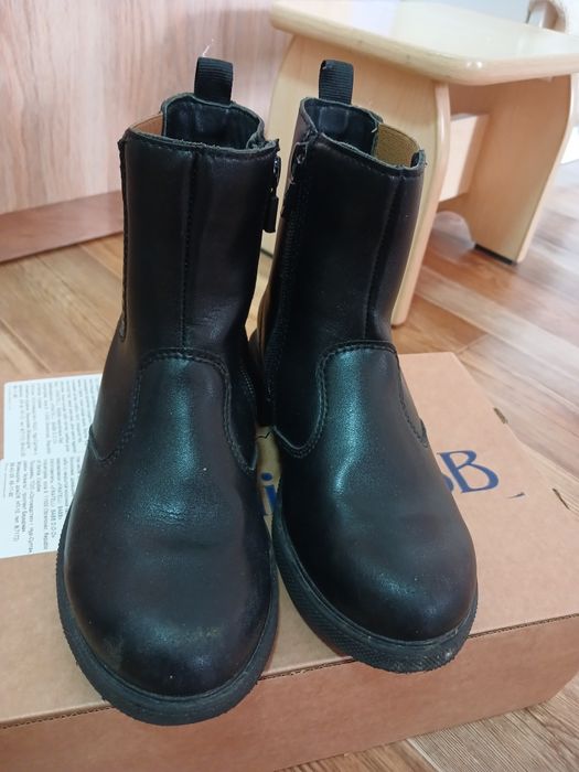 Продам весенние сапожки 30р для девочек