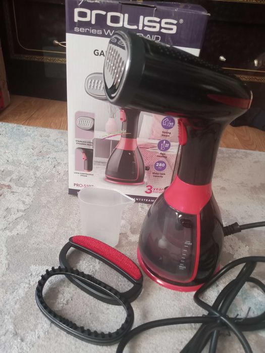 Отпариватель, паровой утюг