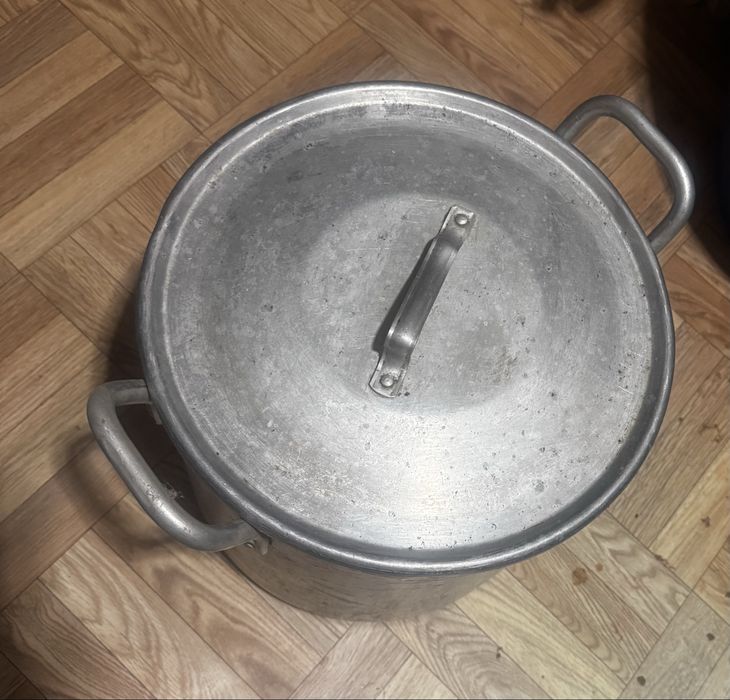 Кастрюля. Продам.