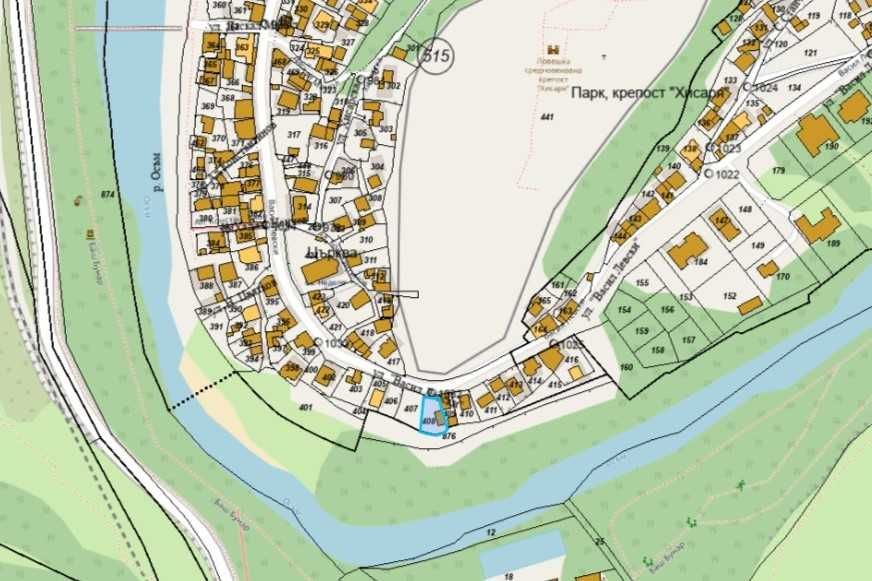 Парцел с жилищна постройка във Вароша