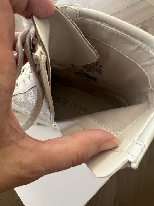 Дамски боти GUESS