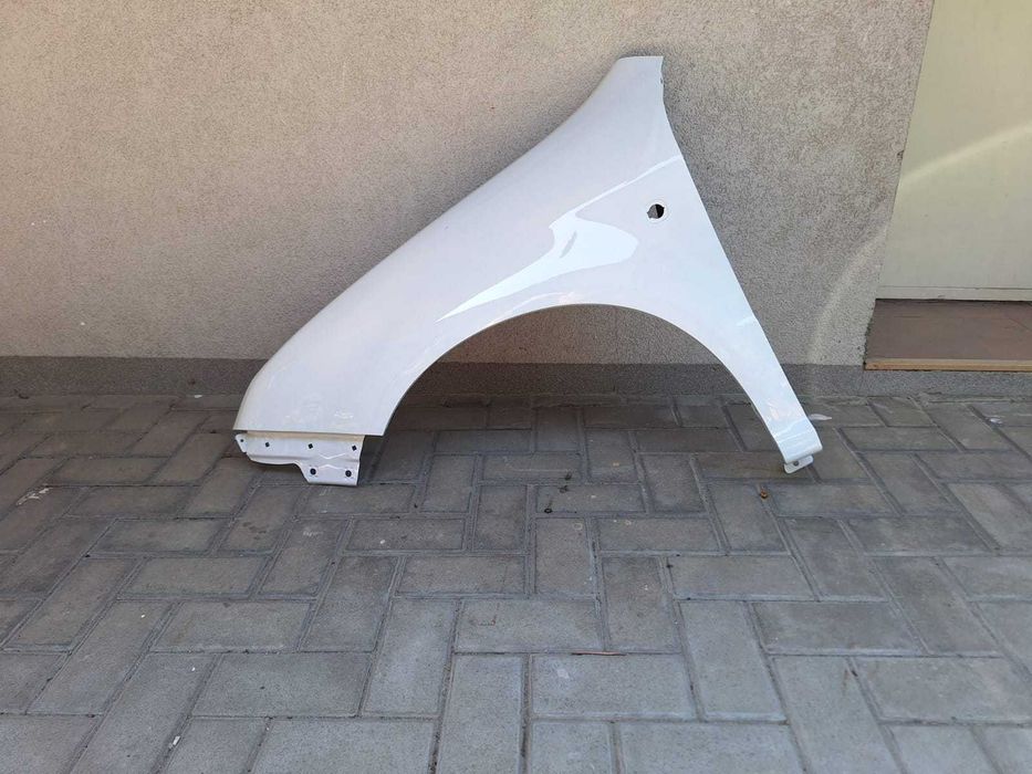 Aripa Fata Stanga Skoda Fabia 1 I An 1999-2007 Vopsita Alb