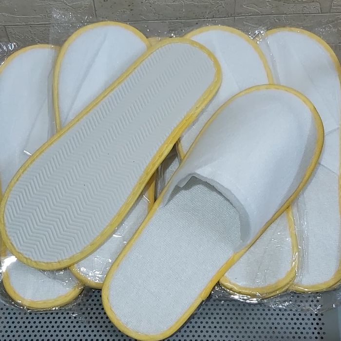 Одноразовые тапочки