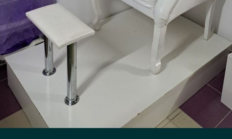 Подиум для педикюра.