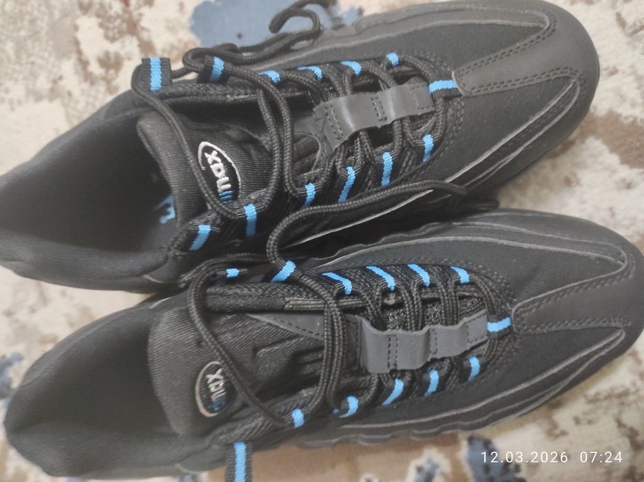 Кроссовки мужские 42 размер. Фирменные, Турция