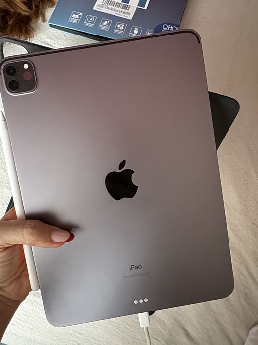 КОМПЛЕКТ - Ipad 11 Pro, Magic Keyboard & Apple Pencil (2nd generation)