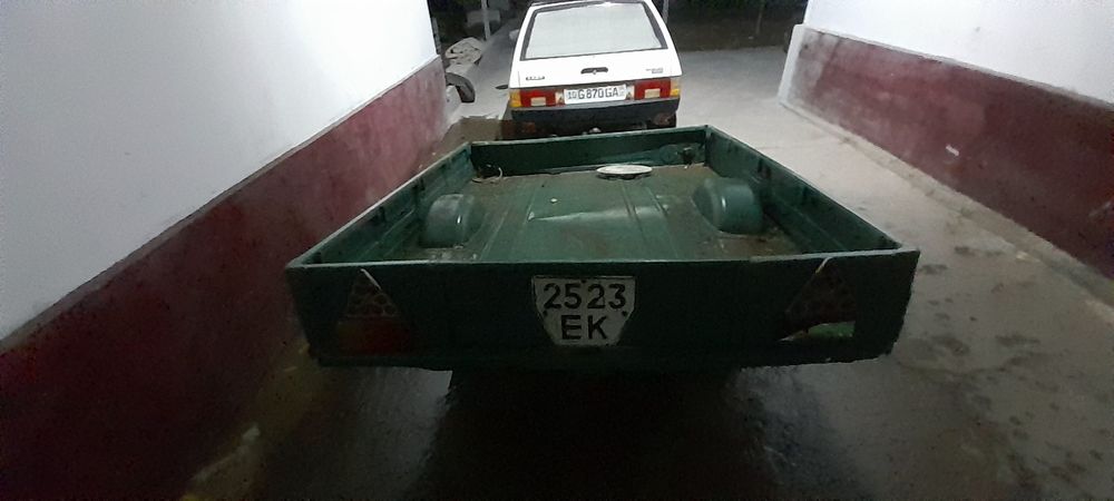 Прицеп жигуловиски сотилади