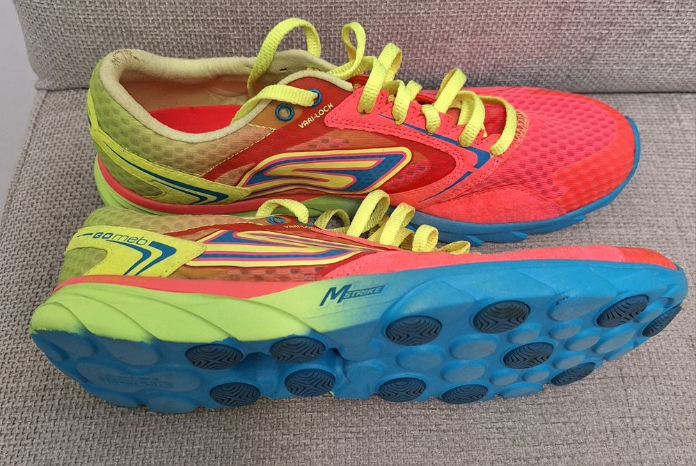 New balance, Sketchers, Guess