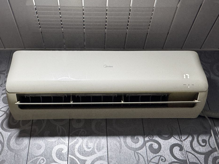 Кондиционер Midea 24 tali