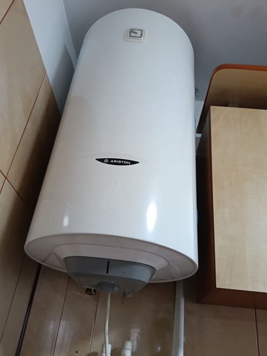 Boiler electric Ariston 80l