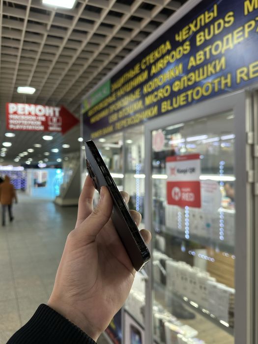 Продам срочно iPhone 13 Pro 256GB