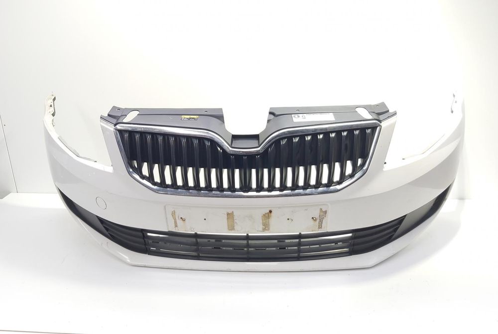 Bara fata cu grile, Skoda Octavia 3 (5E3) Piesa originala