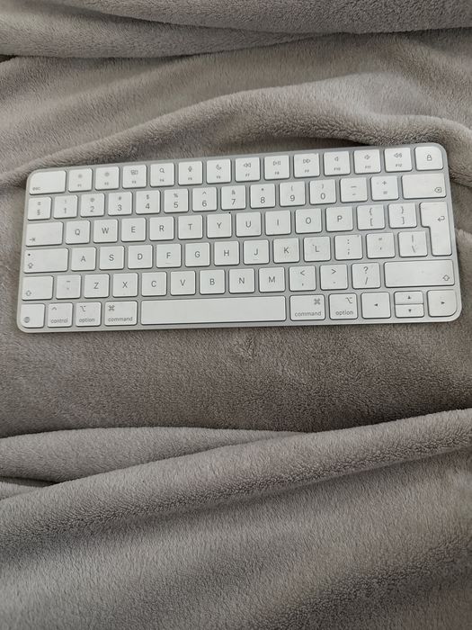 Клавиатура apple оригинална