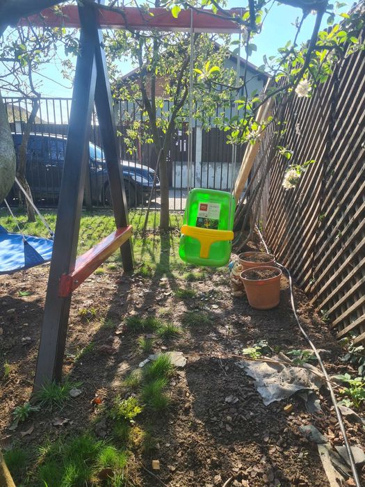 Vand loc de joaca pentru copii