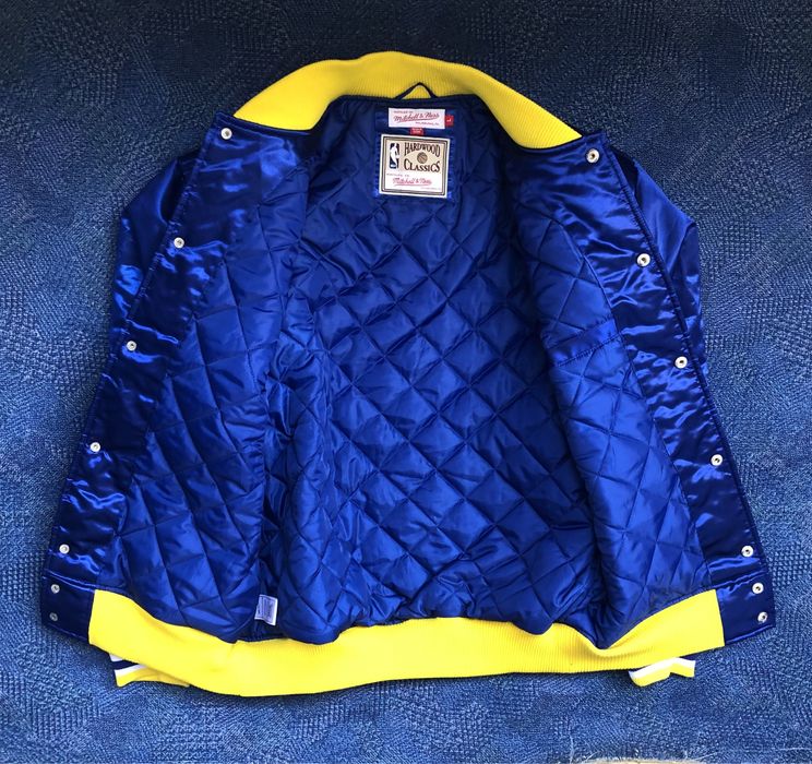 Mitchell & Ness NBA Golden State Warriors Heavyweight Satin Jacket - L