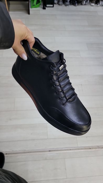 Обувь для всей семьи, дешево.