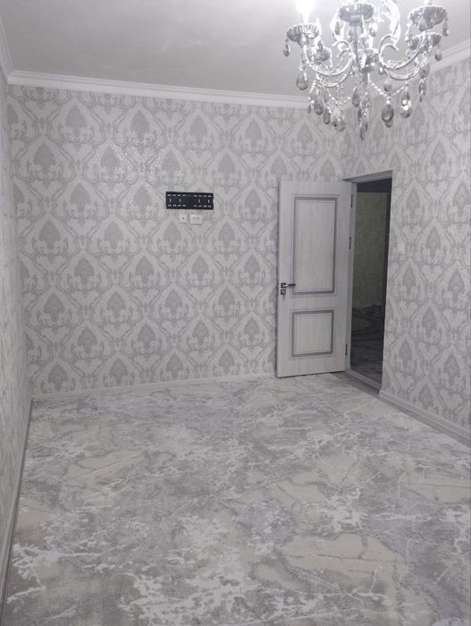 Срочно 2 хонали квартира сотилади. Жойи зур. Кора камиш 2/4 . 2-этаж.