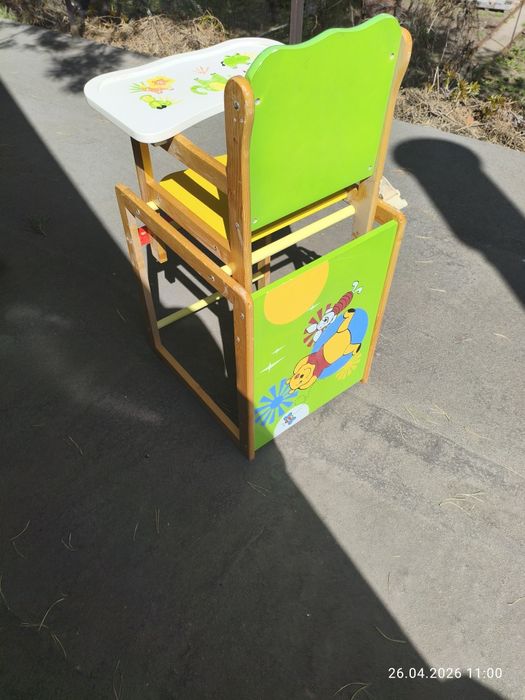 Детский стульчик для кормления