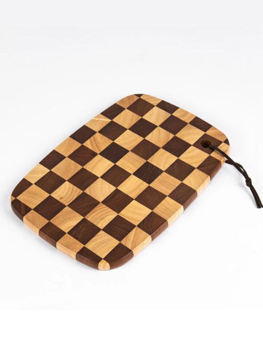 Разделочная доскa из ореха