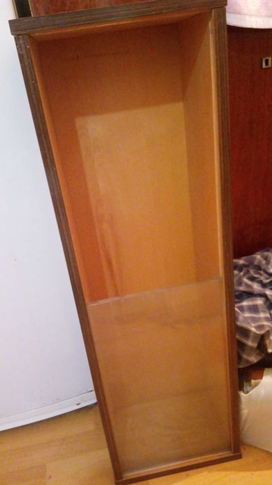 Полочка для книг