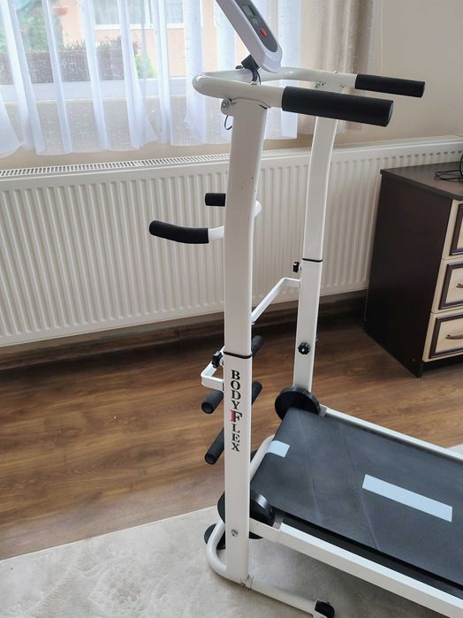 Бягаща пътека чисто нова