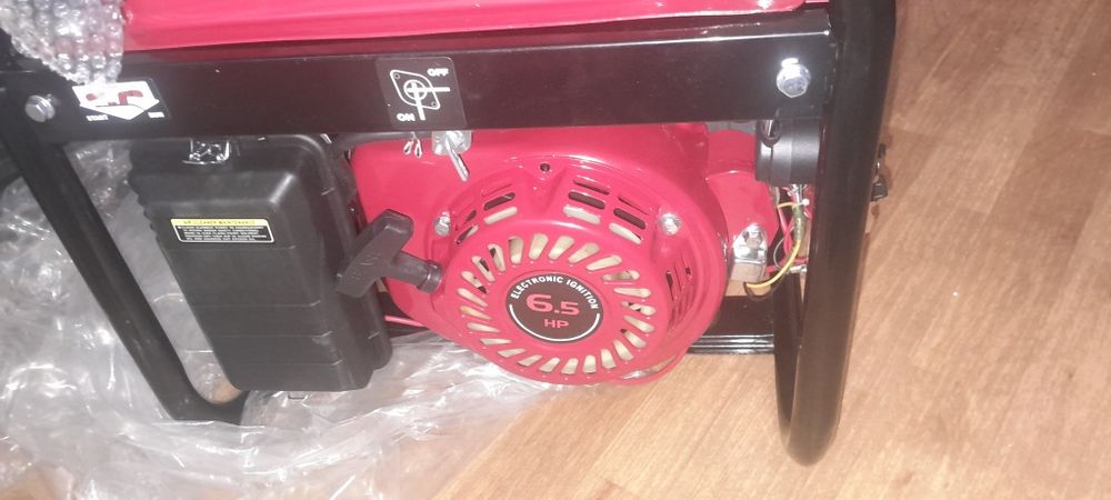 Продам новый бензогенератор 6 кВт