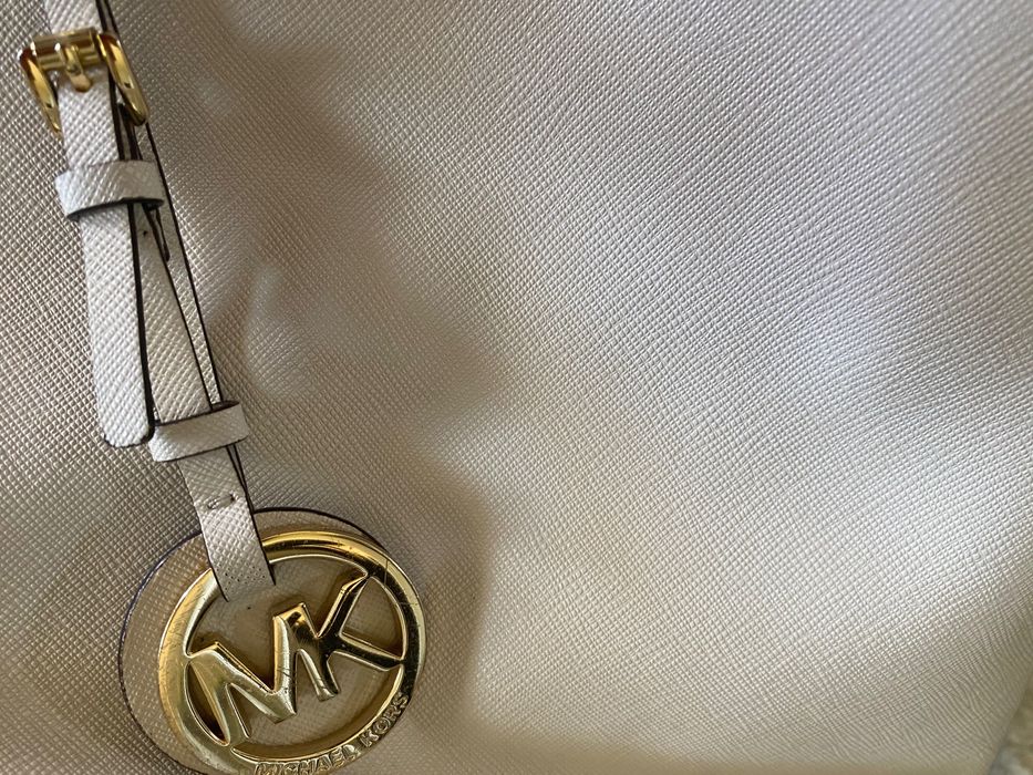 Оригинална Дамска Чанта на Michael Kors