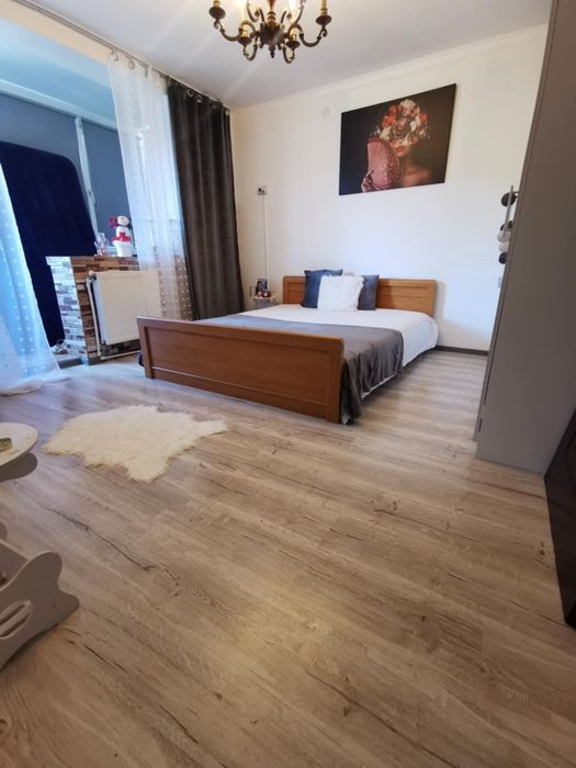 Vând apartament cu o camera