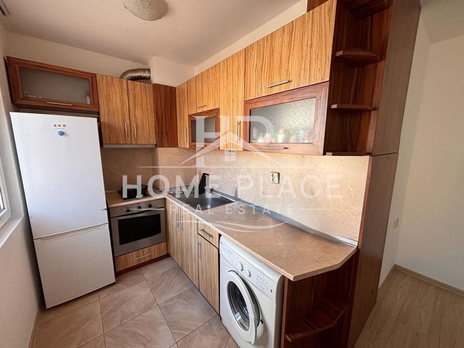 Дава се под наем Четиристаен апартамент в Варна, Зимно кино Тракия - 100 кв.м за 648.21 € - Снимка #3